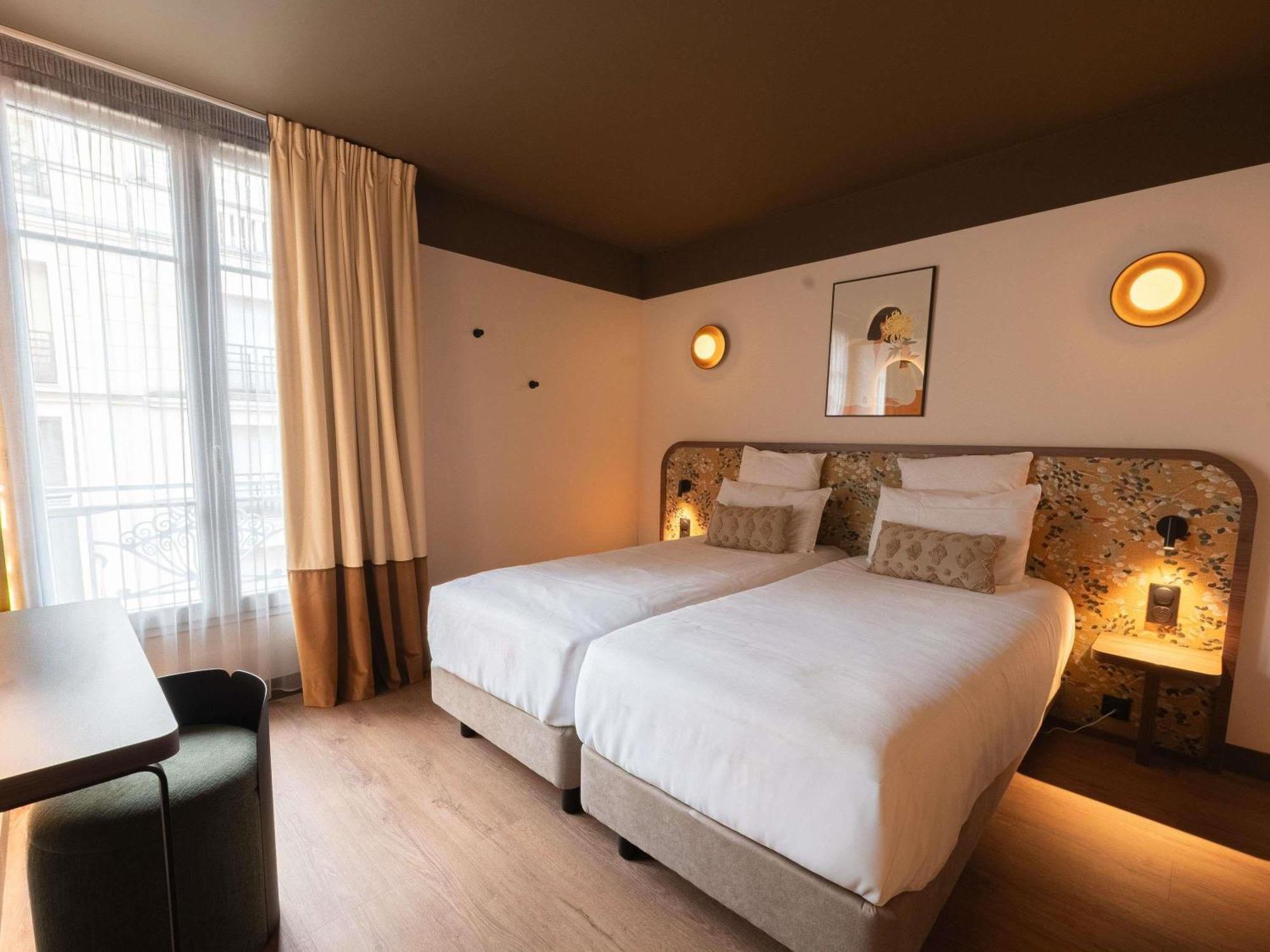 Standard Twin Room