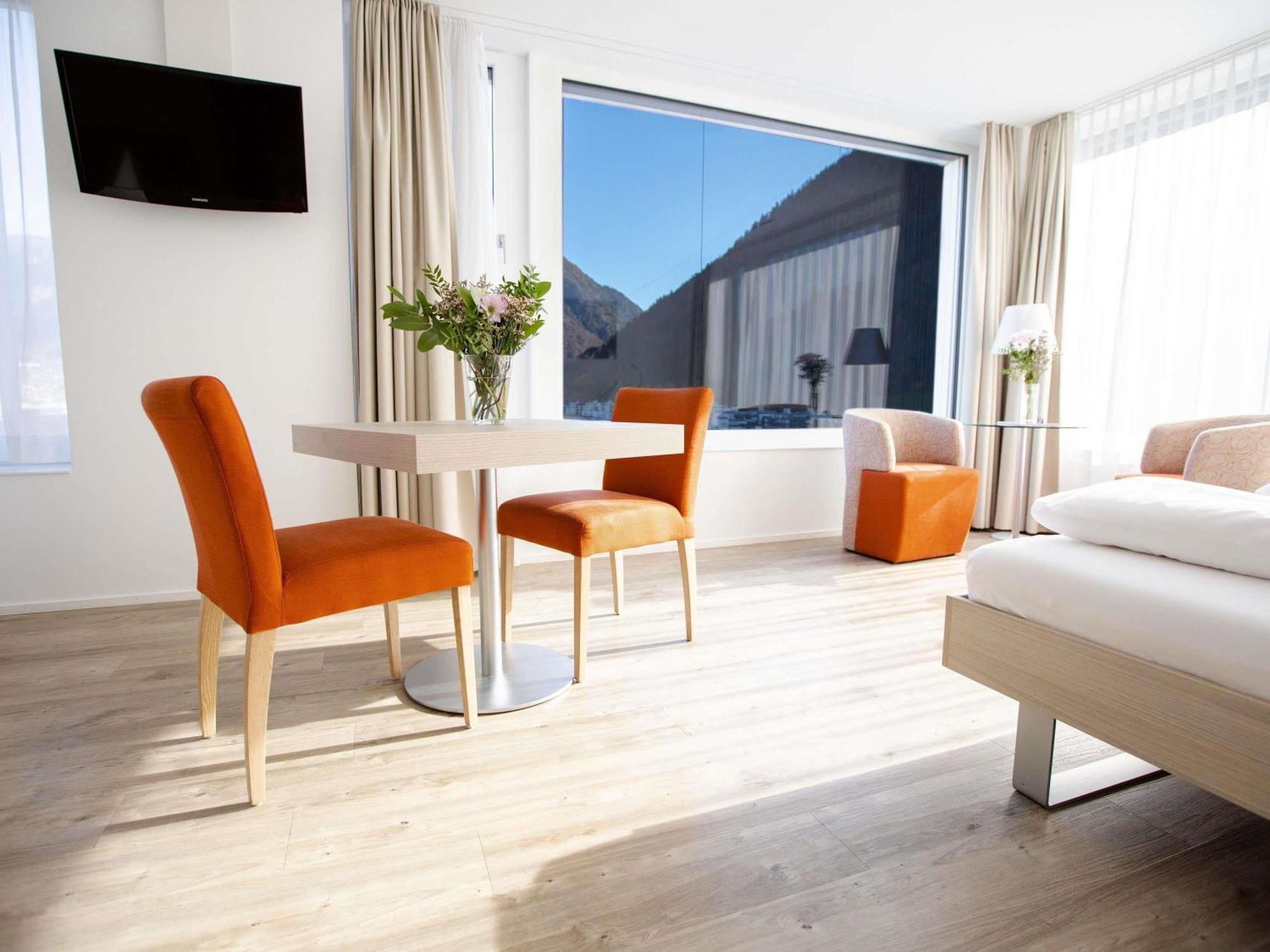 Deluxe Room Mountain View
