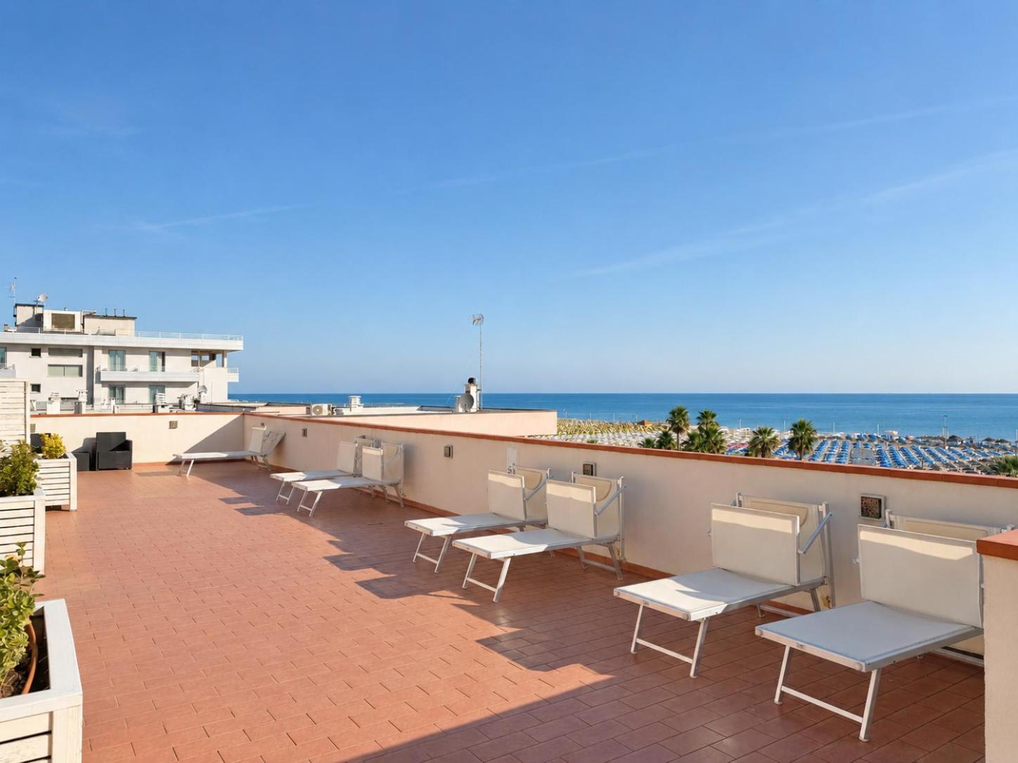 Small Double Room with Sea View Shared Terrace