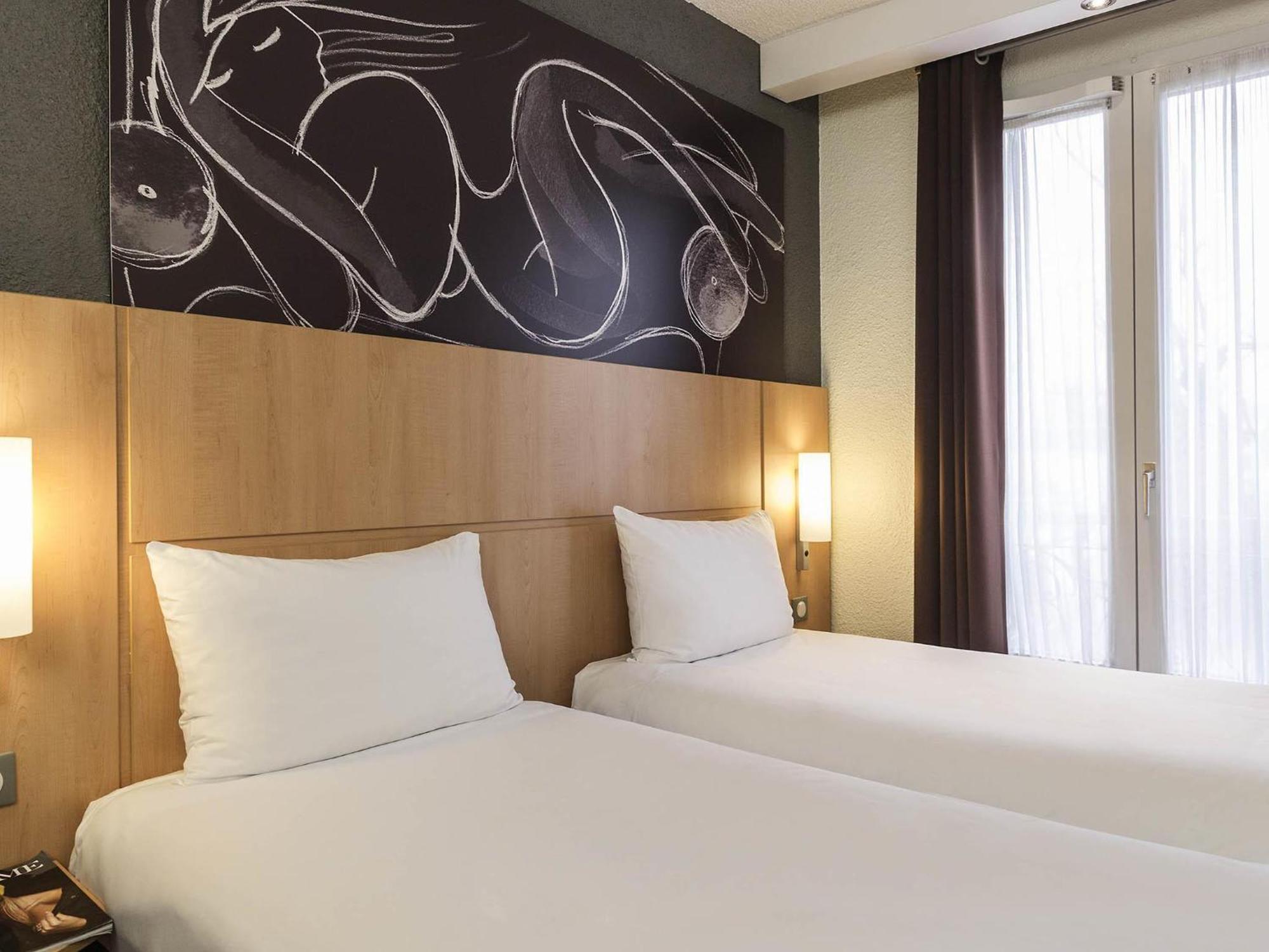 Standard Two Single Bed