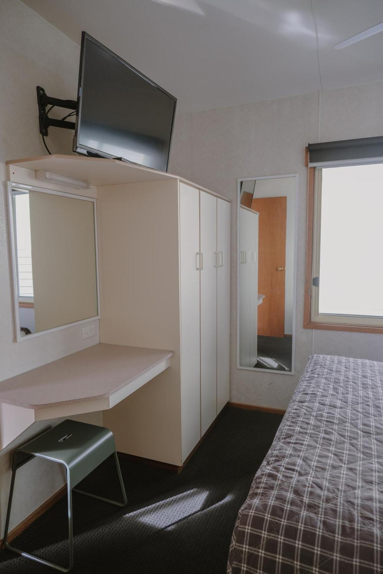 One Bedroom Deluxe Cottage 2 Berth