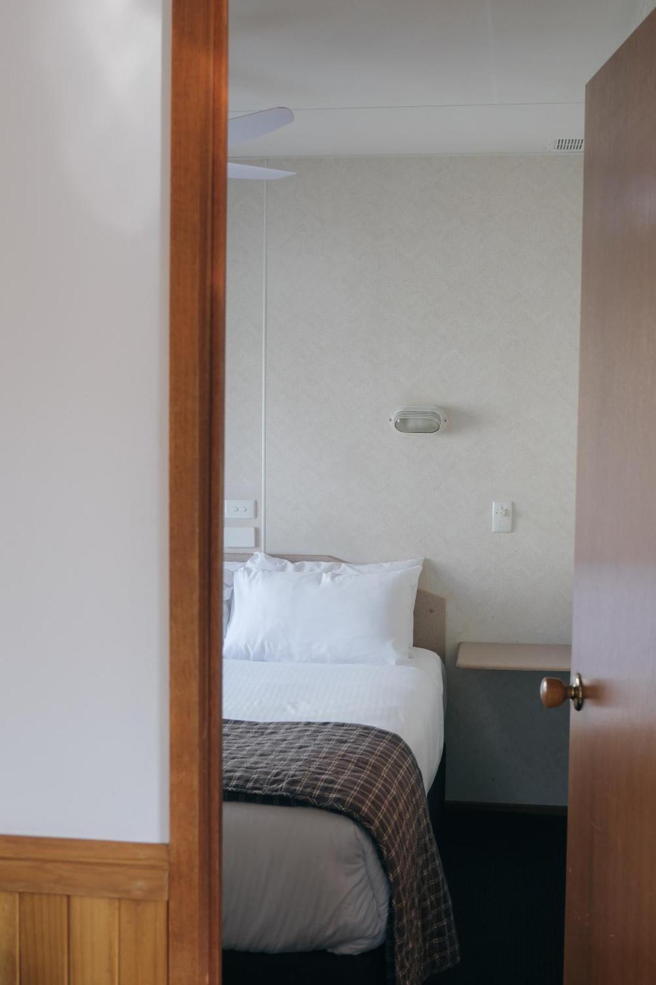 One Bedroom Deluxe Cottage 2 Berth