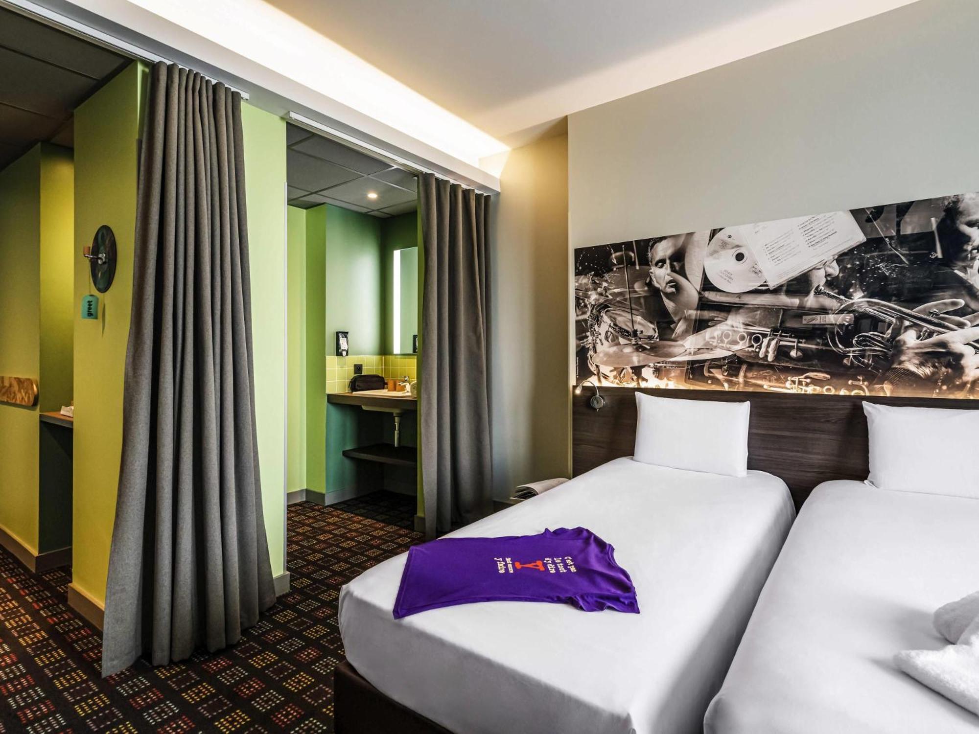 Twin Room "Pop"