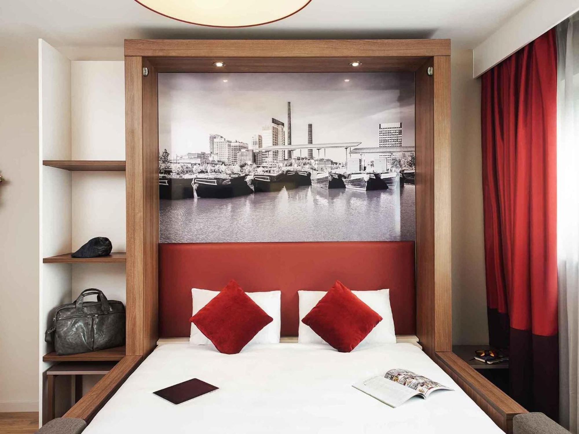 Studio Double Bed