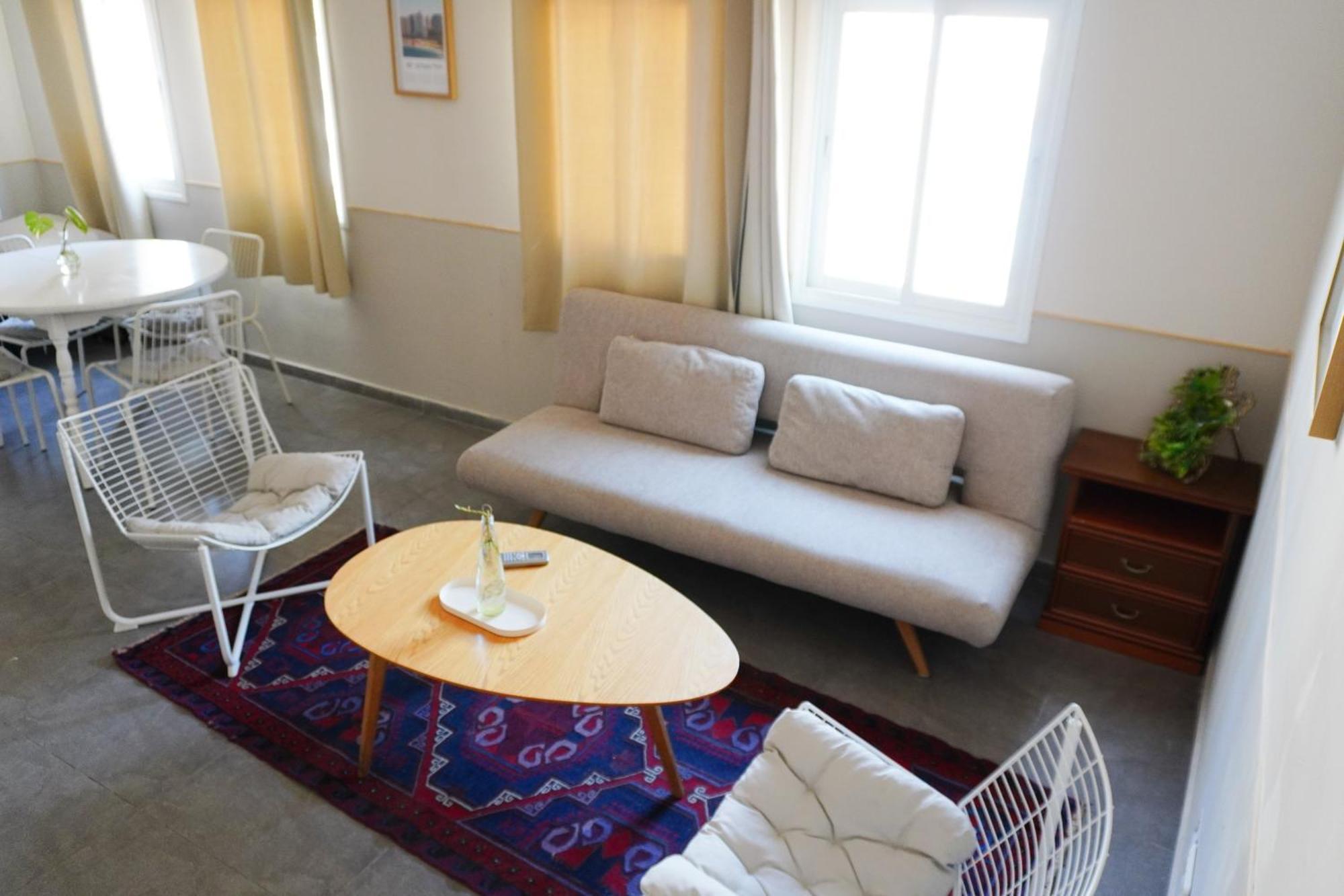Rena's Suite