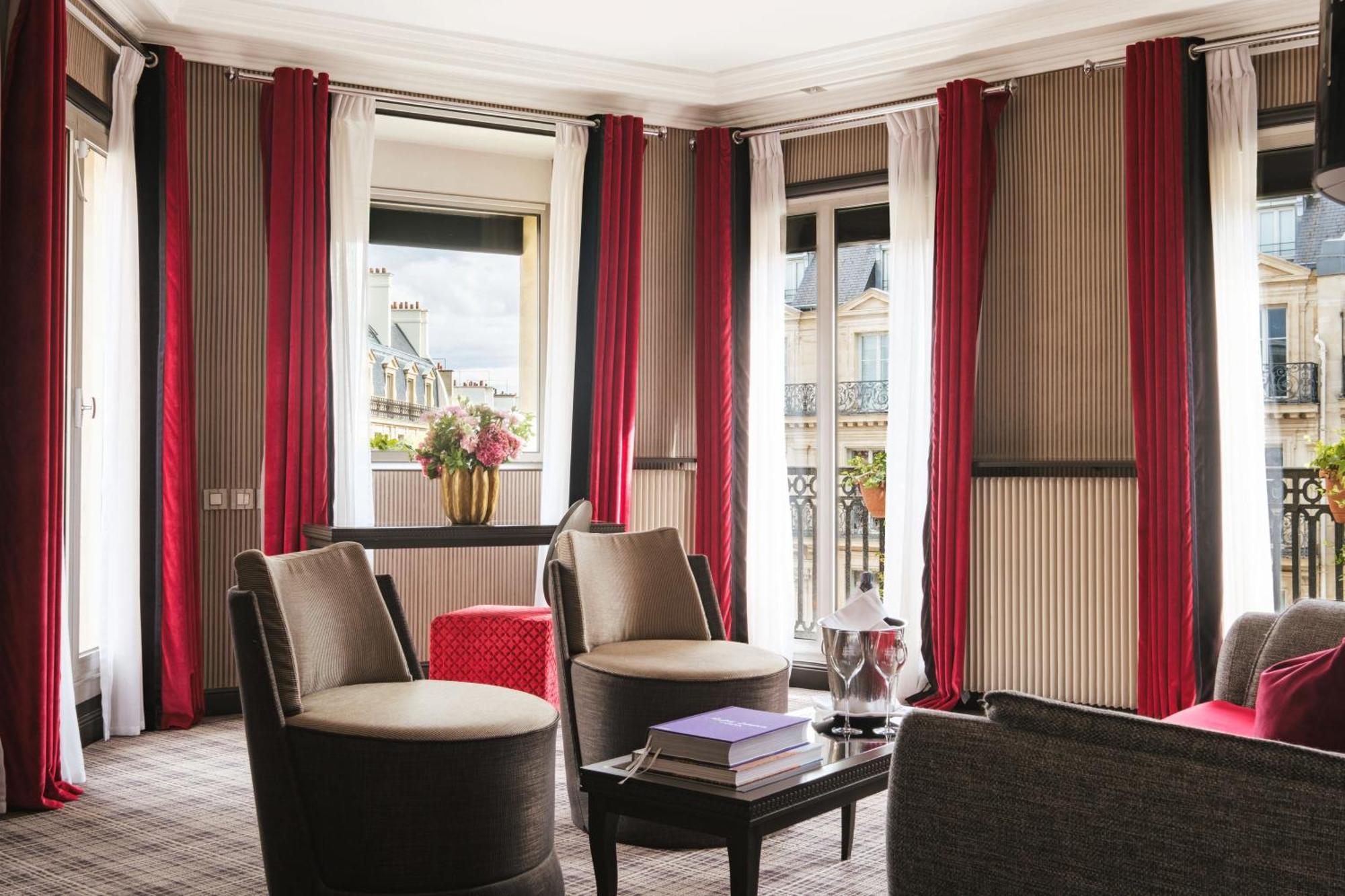 Junior Suite Opera View Balcony