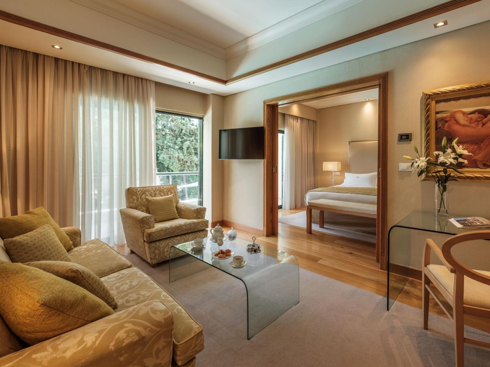 Executive Park Suite