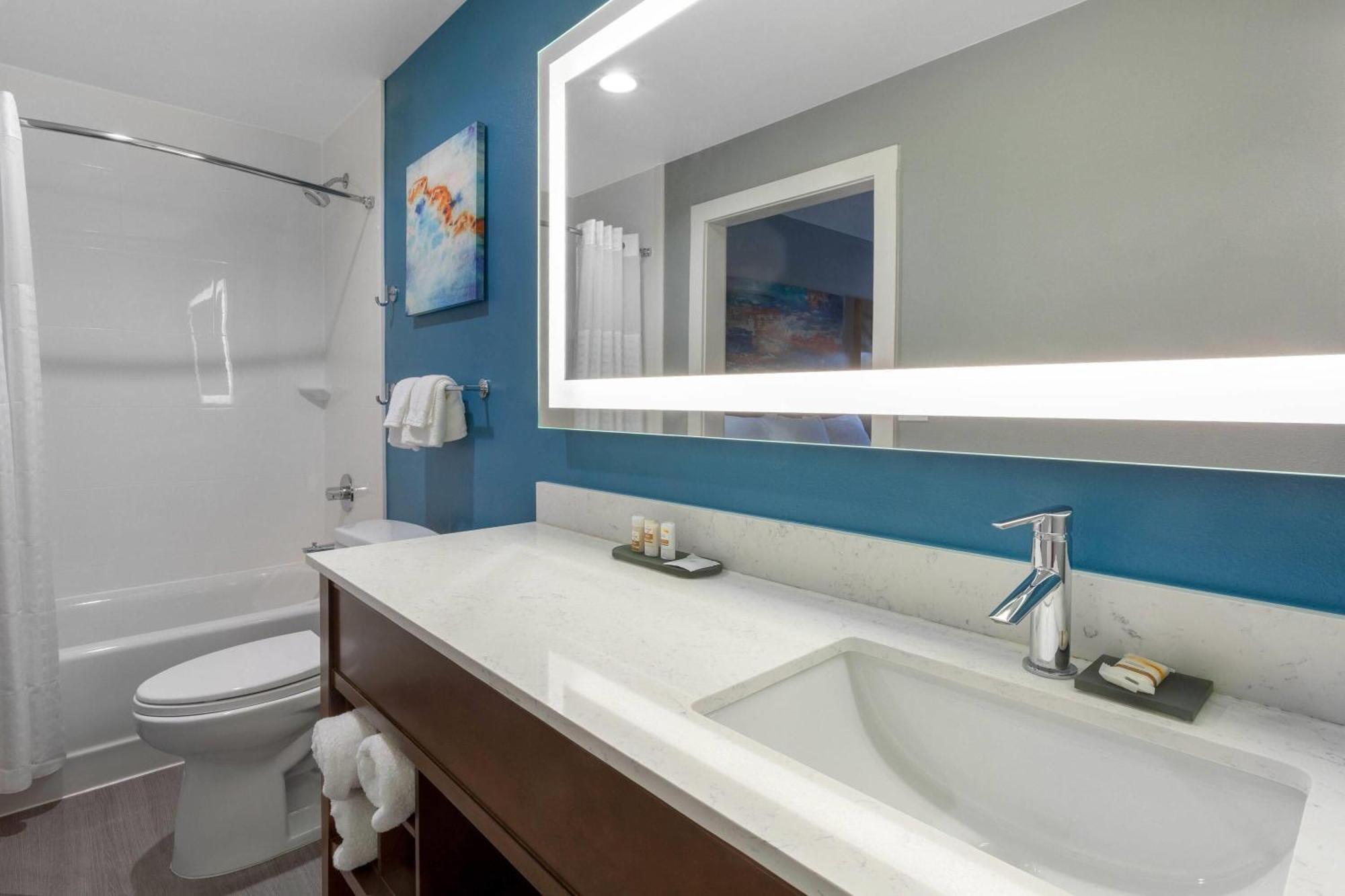 Double Room Two Double Beds Pool View Non-Smoking