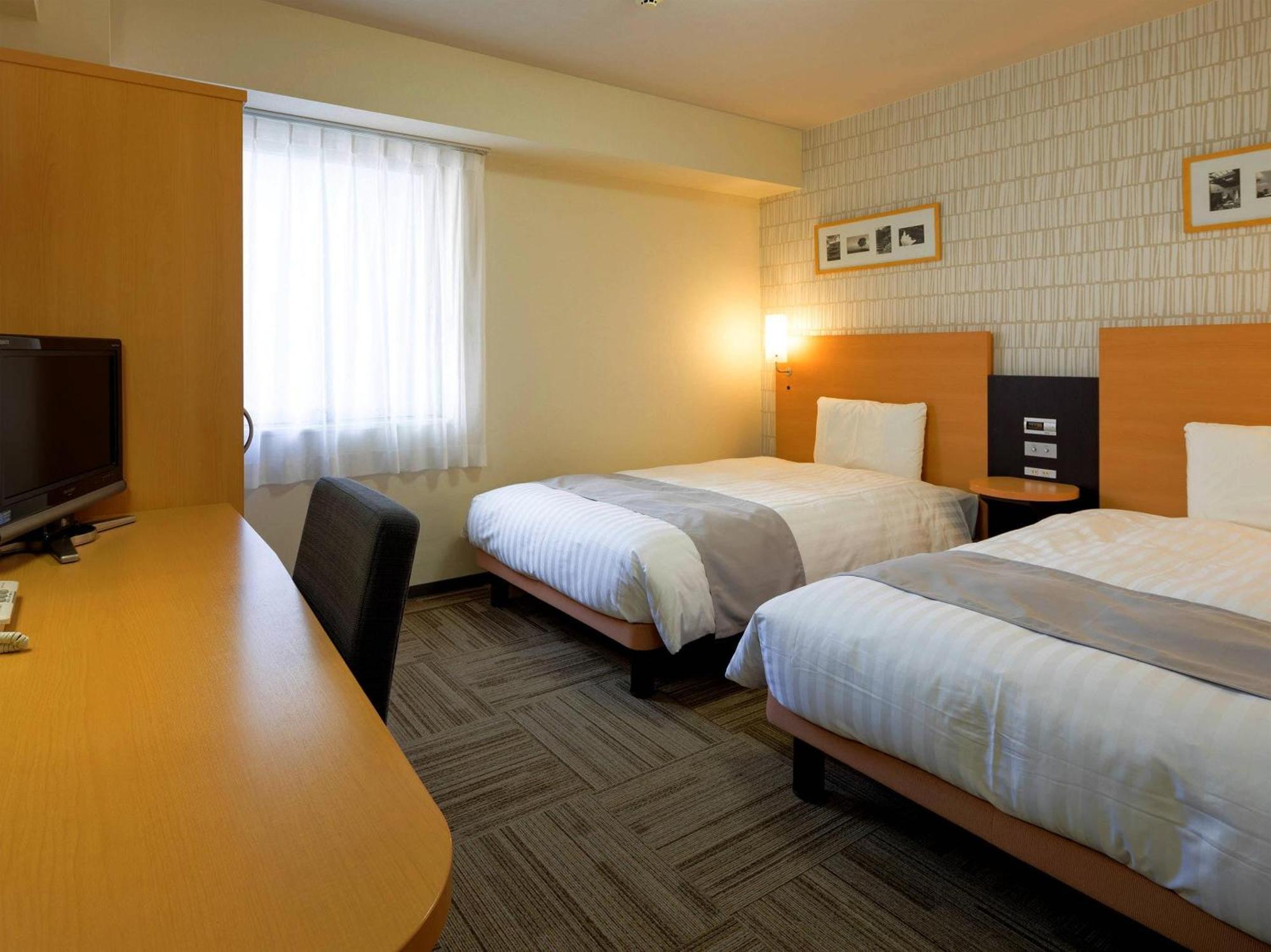 Twin Room - Non-Smoking
