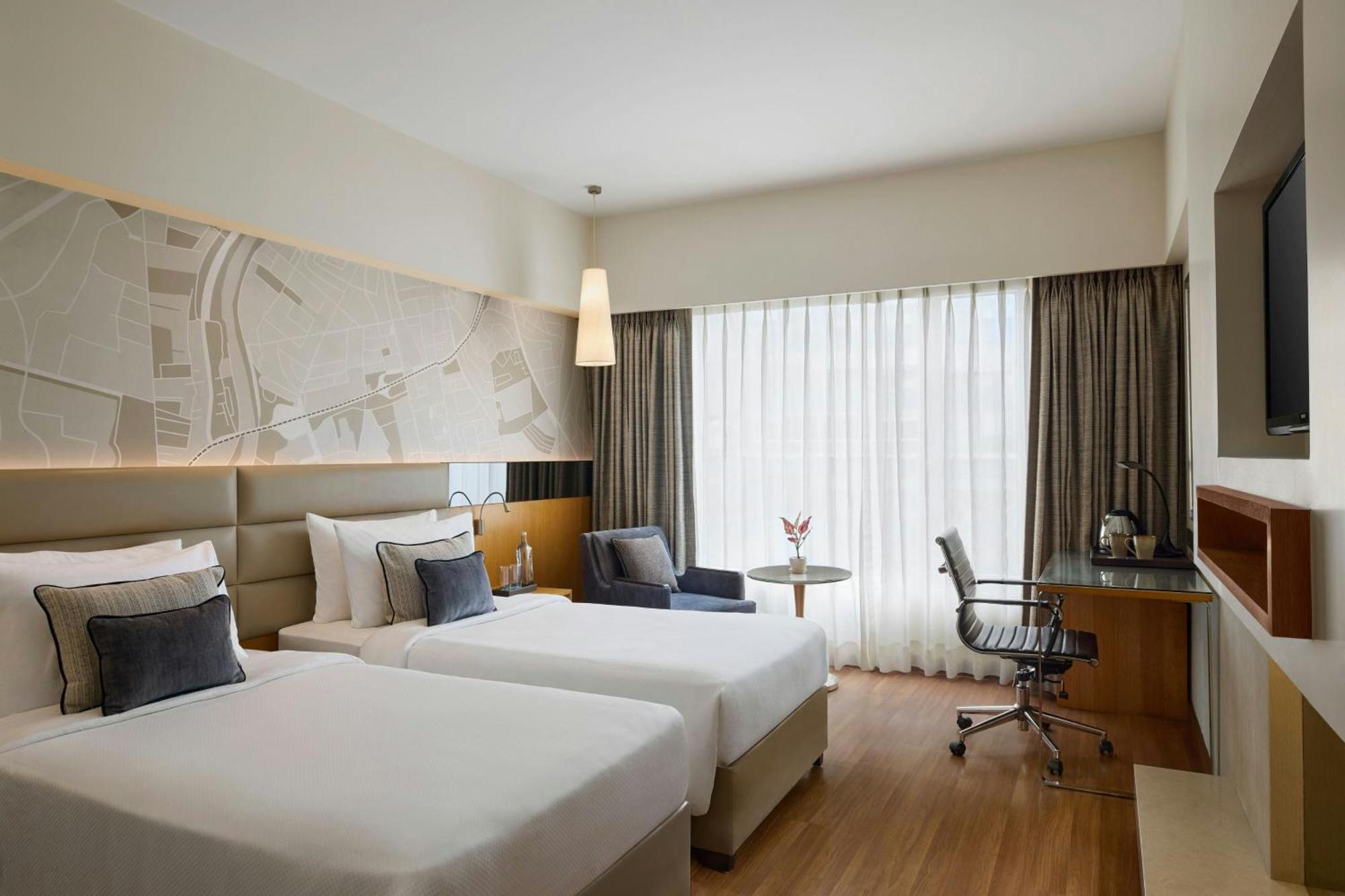 Winter Green Twin Room with City View