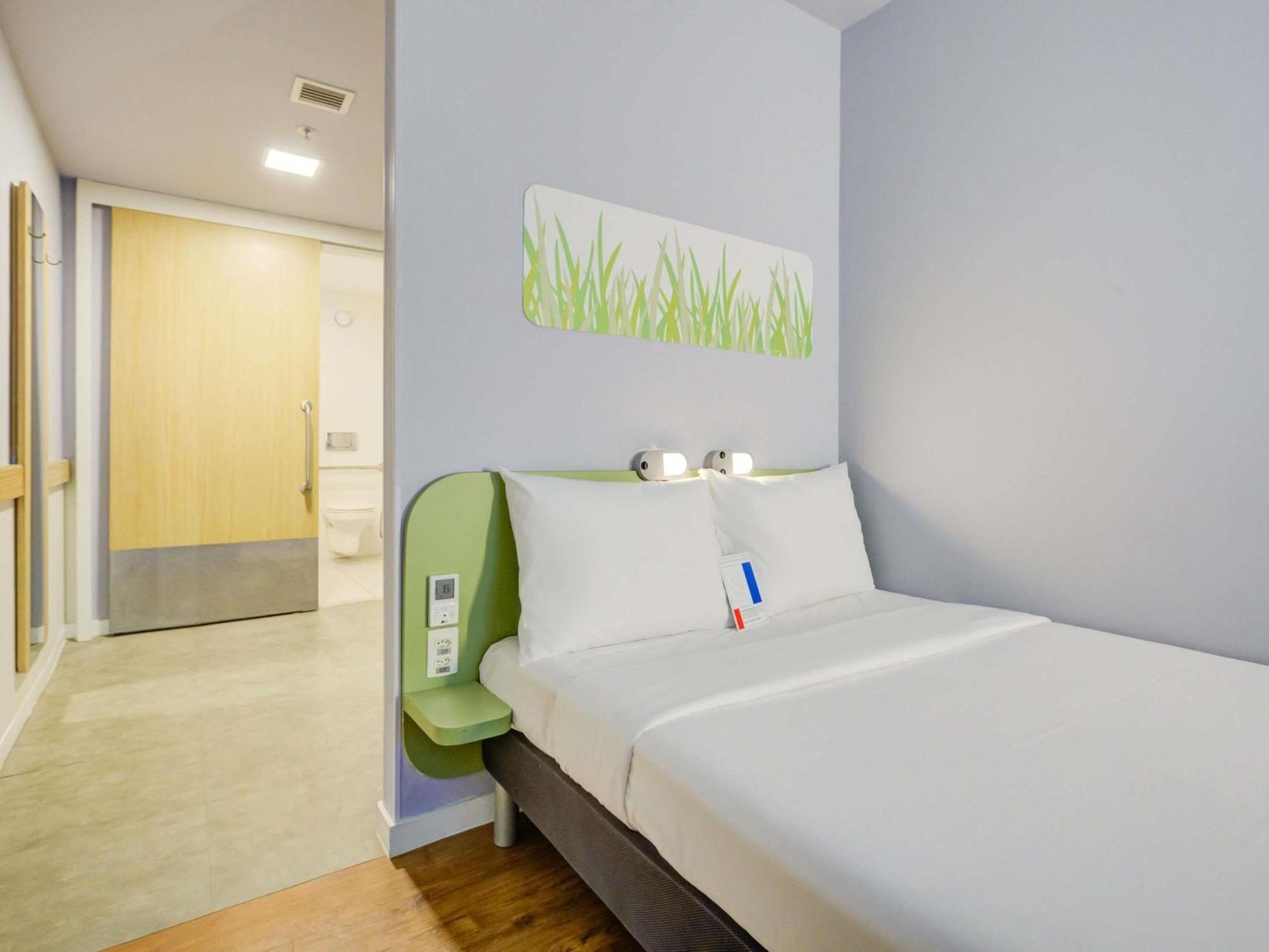 Habitación Triple - 1 cama doble y 1 litera