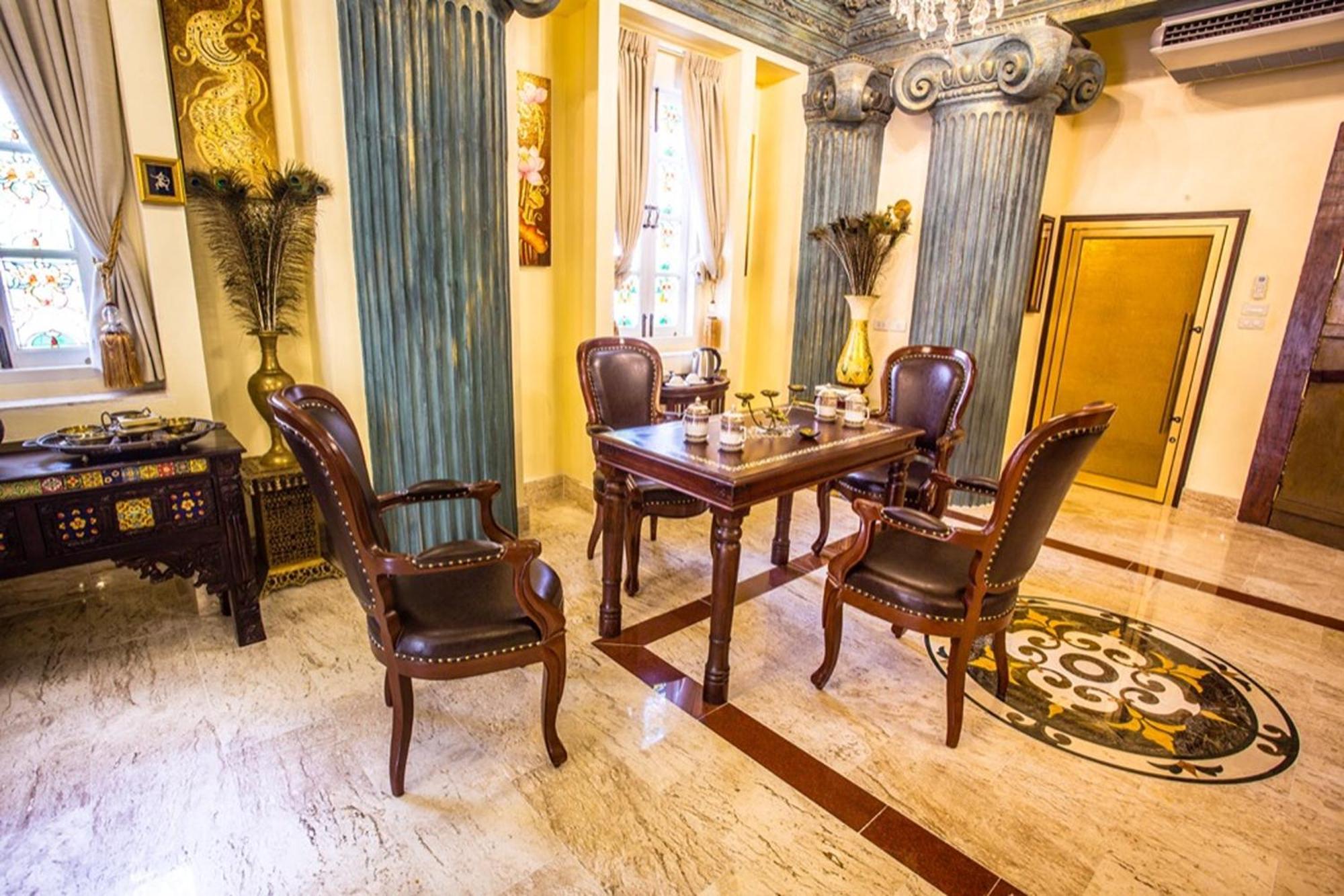 Royal Suite