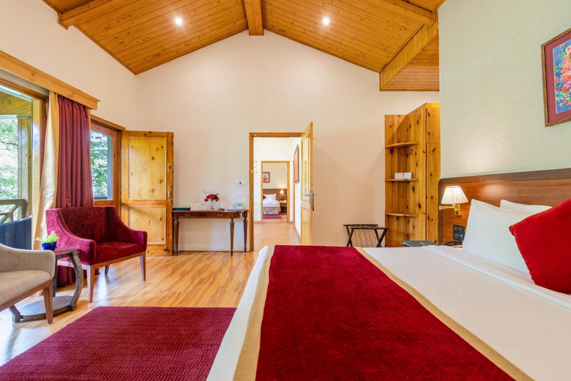 Four Bedroom The Director's Bungalow - Garden & Mountain View