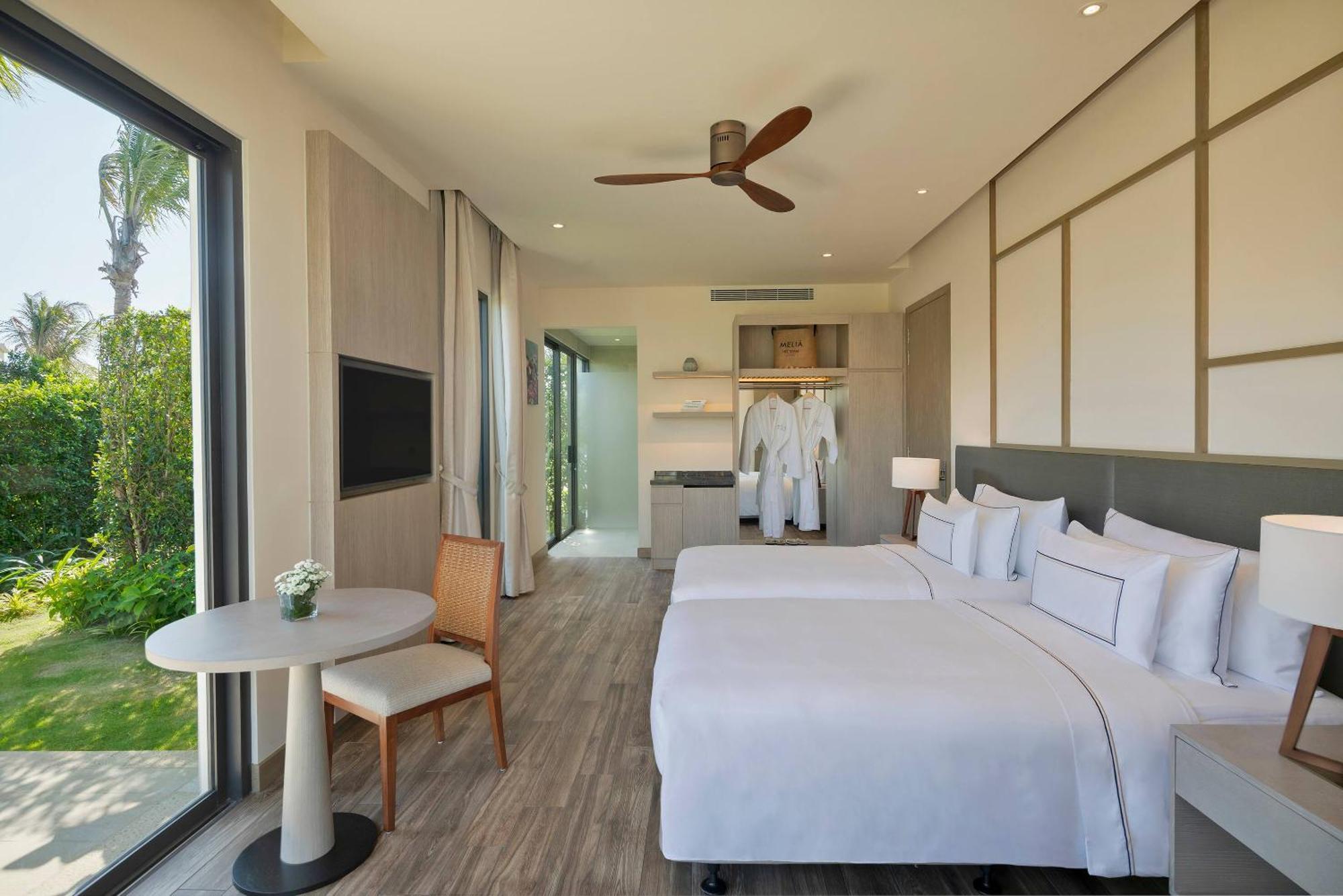 The Level 2-Bedroom Lakefront Pool Villa with Lounge benefits