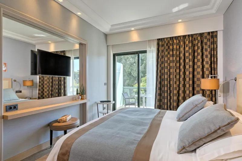 Double room Hellenistic Walls View