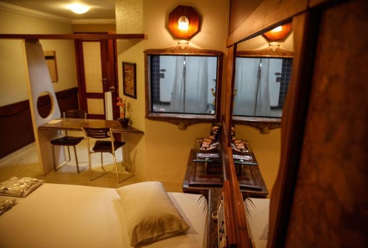 Suite with Hot Tub