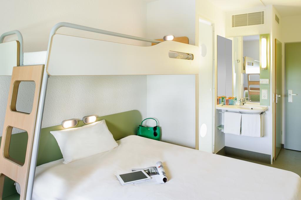 Chambre Triple avec Lit Double et Lit Superposé