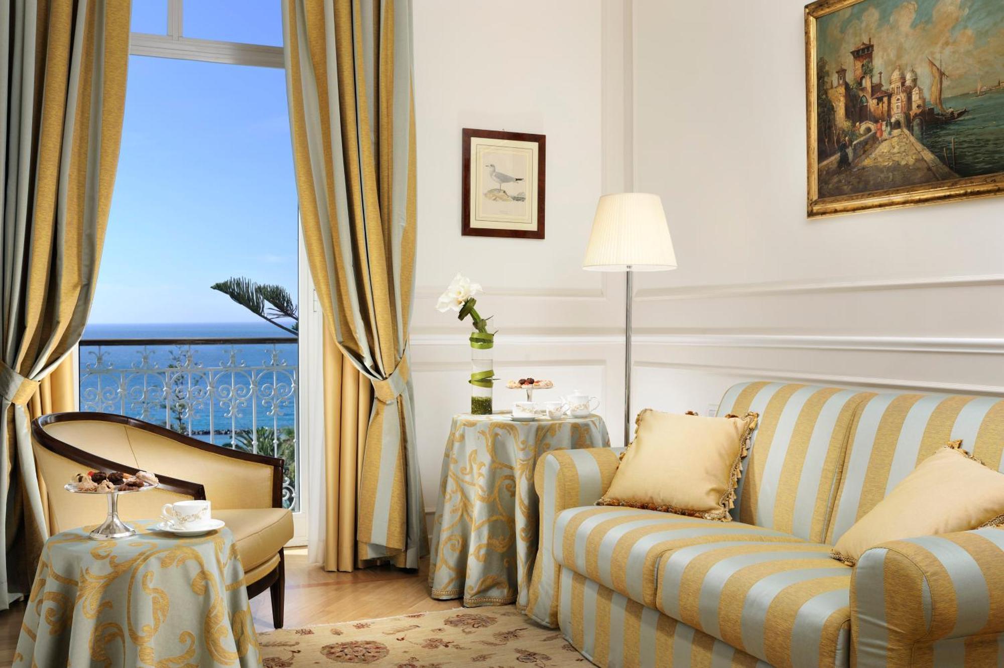 Suite mit Meerblick und Balkon