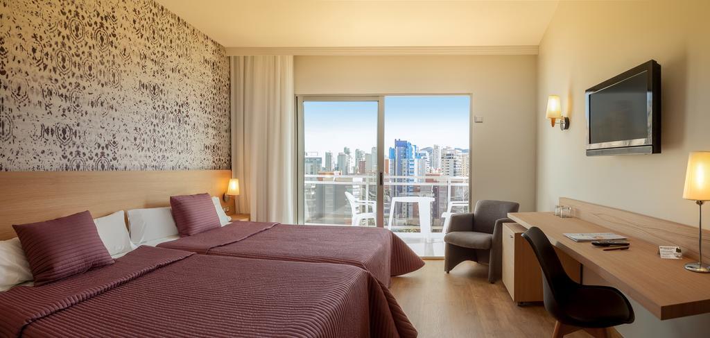 Quarto Familiar com Terraço (4 Adultos)