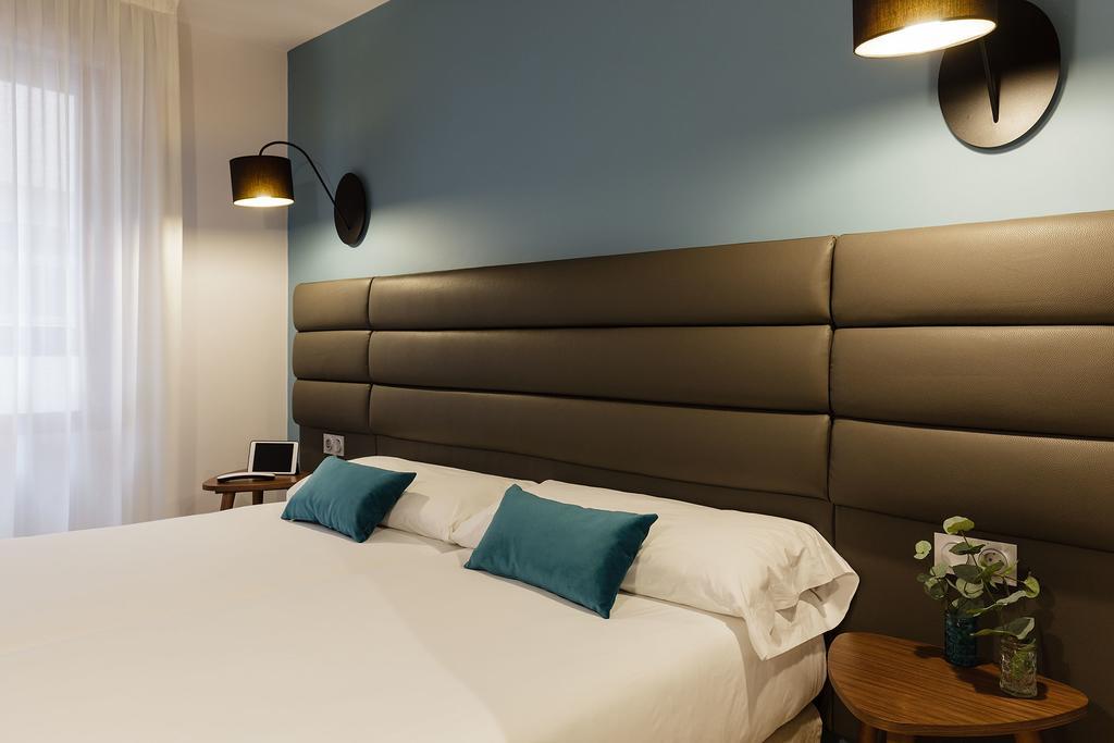 Habitación Doble con cama supletoria (3 adultos)