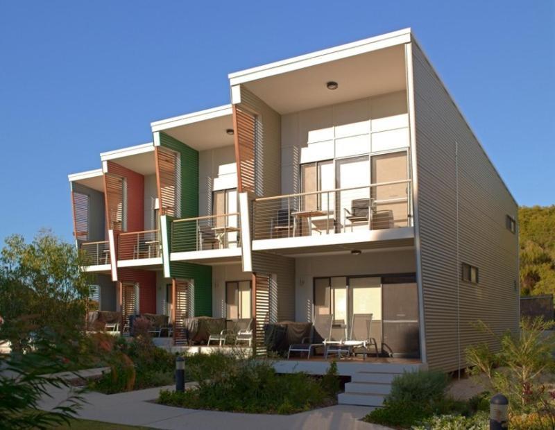 Two-Bedroom Townhouse with Two Bathrooms