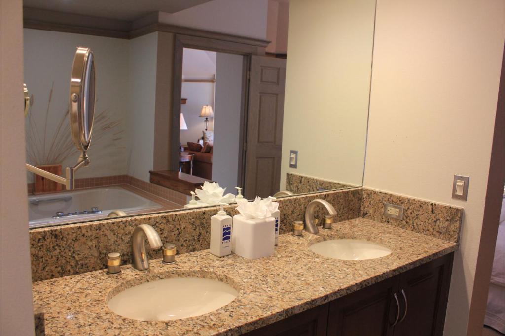 Two-Bedroom Apartment (6 Adults)