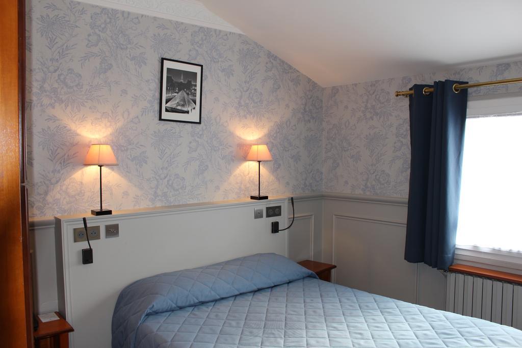 Single Room Private Bathroom