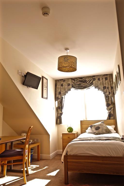 Superior Single Room