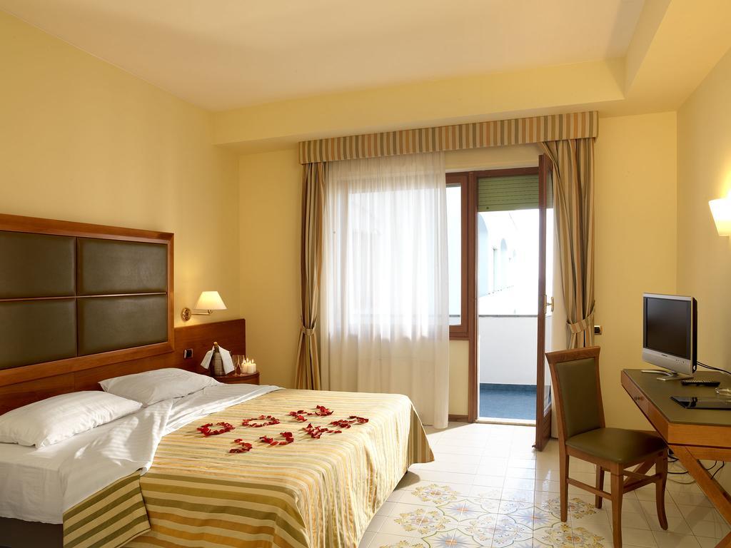 Royal Double Room with Sea View