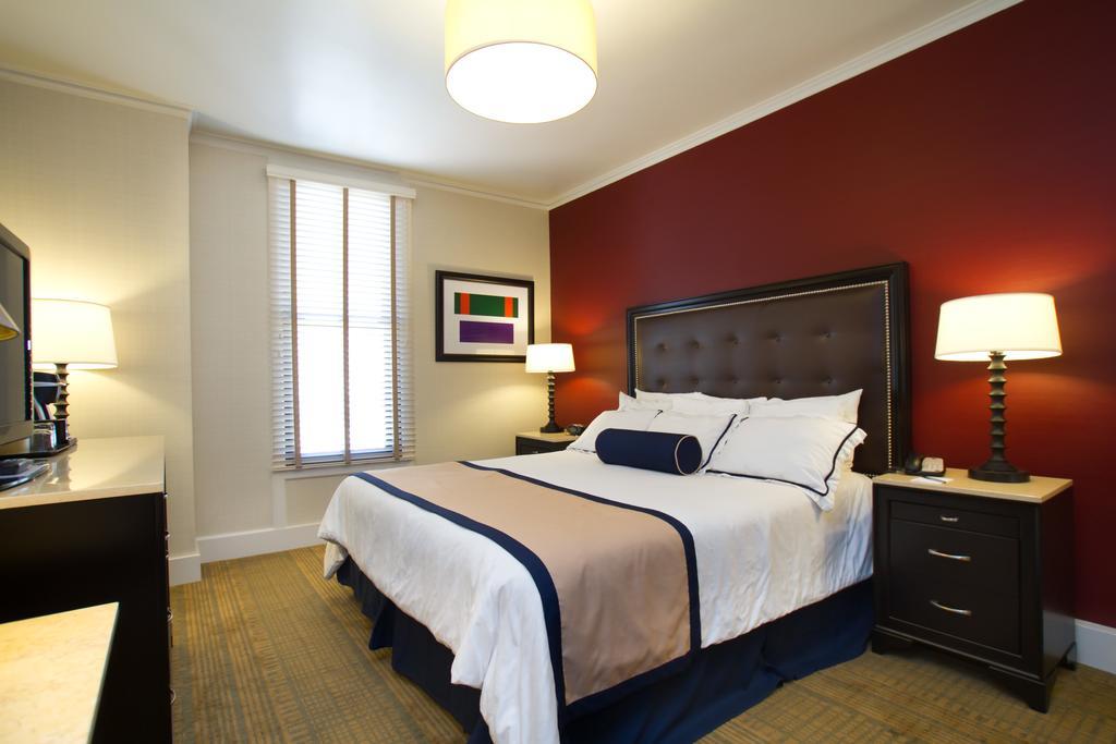 Kamer met Queensize Bed