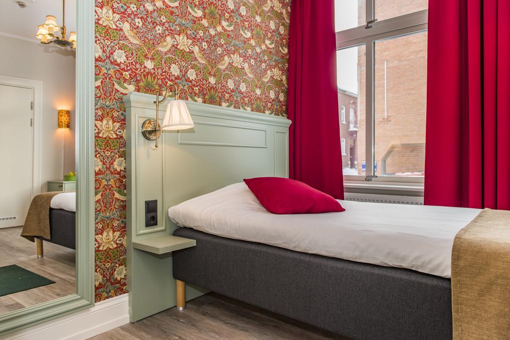 Double Room Queen