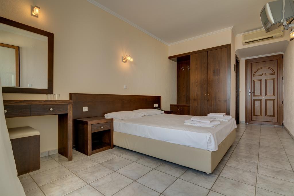 Doppelzimmer mit seitlichem Meerblick
