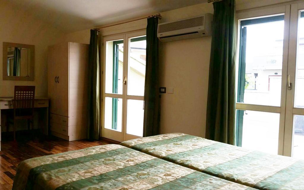 Familienzimmer mit Terrasse