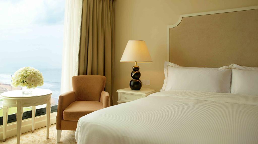 Deluxe Room Roll Away Bed