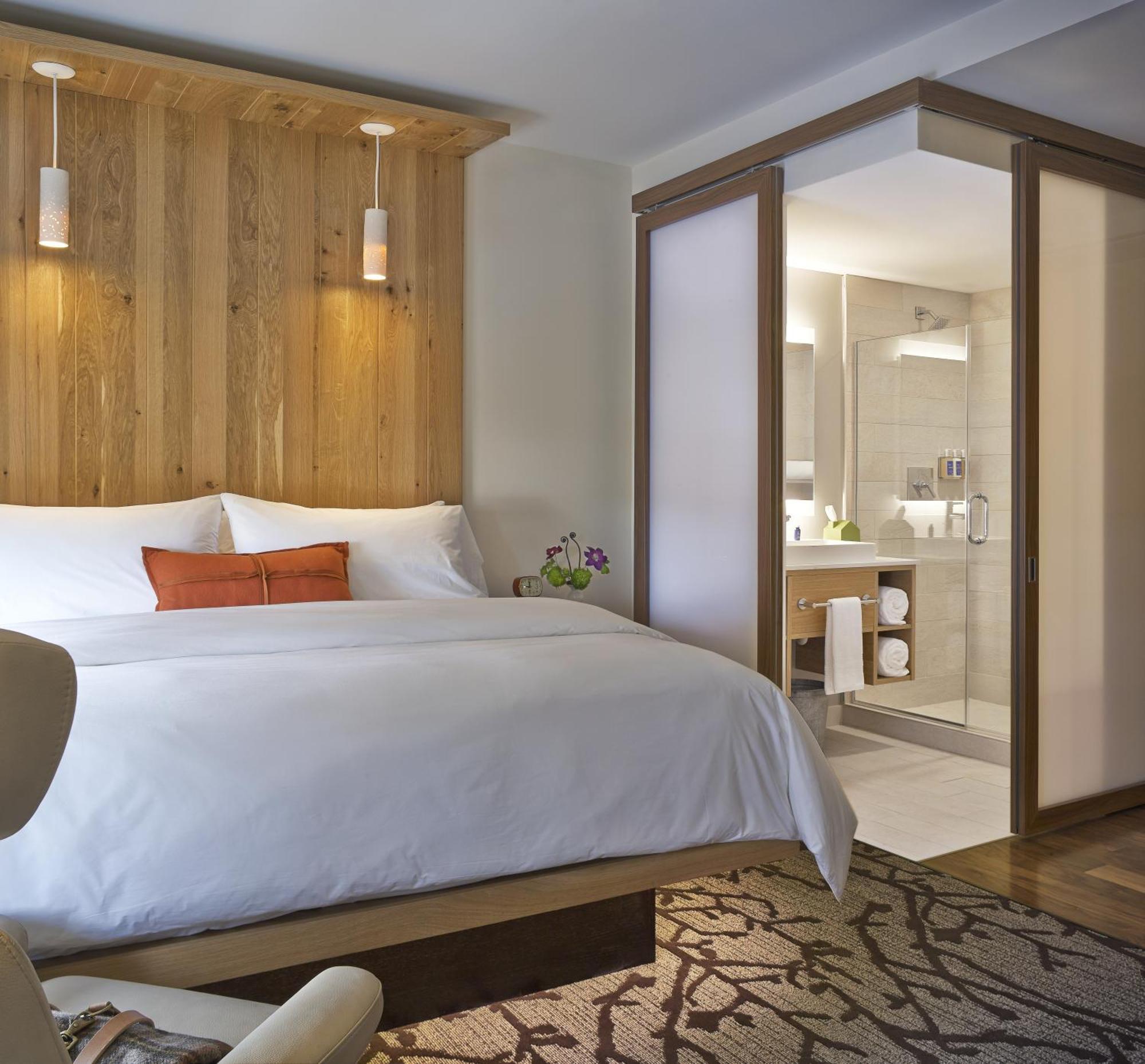 Standard King Room