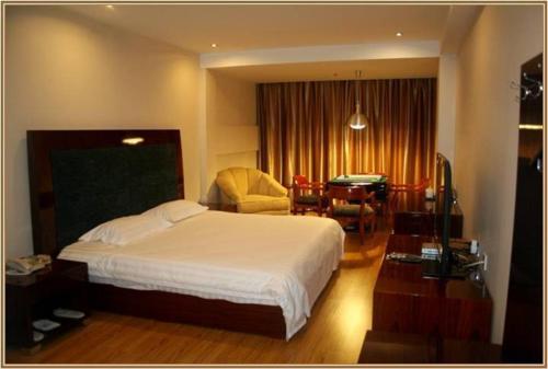 One-Bedroom King Suite Non-Smoking