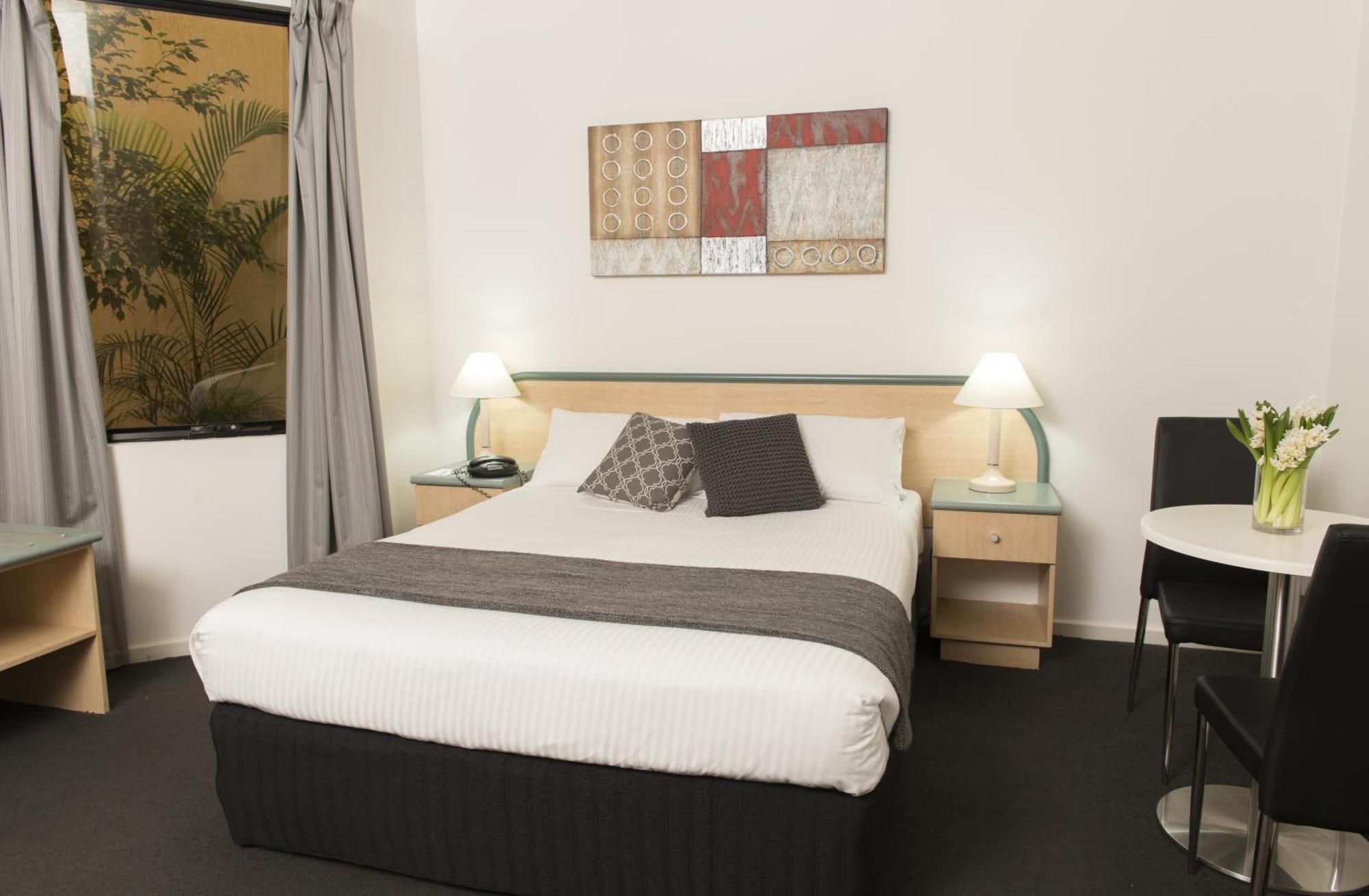Standard Queen Room,1212449821:JPEG
