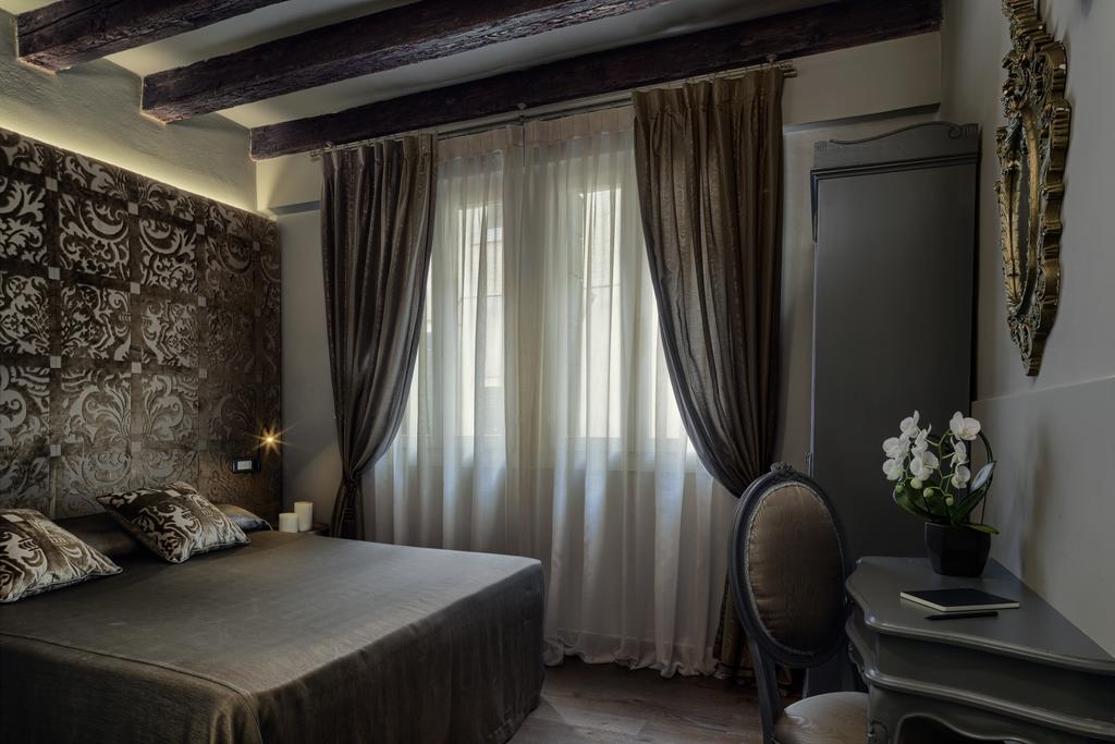 Classic Double Room,193446289:JPEG
