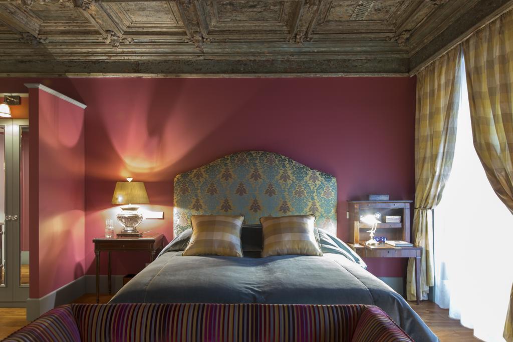 Suite with City View,711720538:JPEG