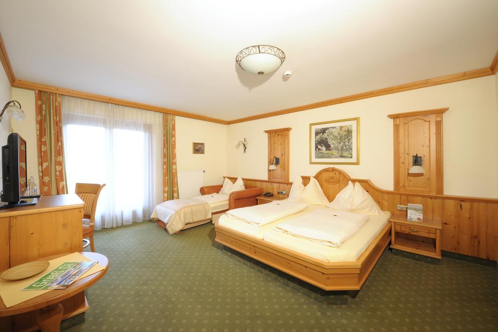 Dreibettzimmer