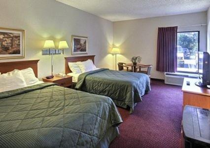 Double Room with Two Double Beds - Smoking