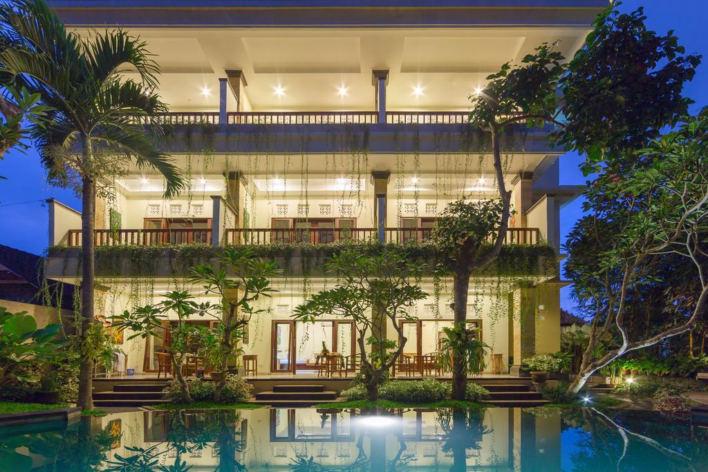 Double Room with Pool View