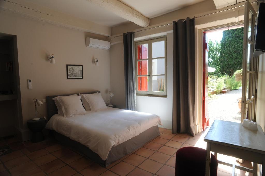 Chambre Double Confort avec Terrasse - Rez-de-Chaussée