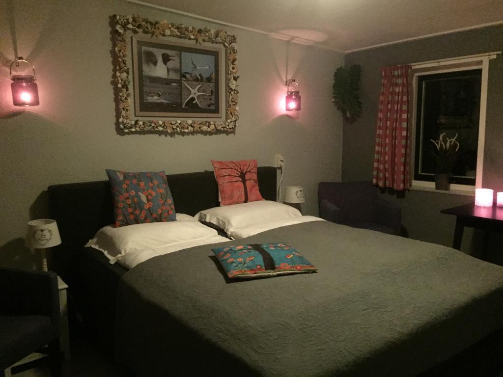 Vierpersoonskamer met Eigen Badkamer
