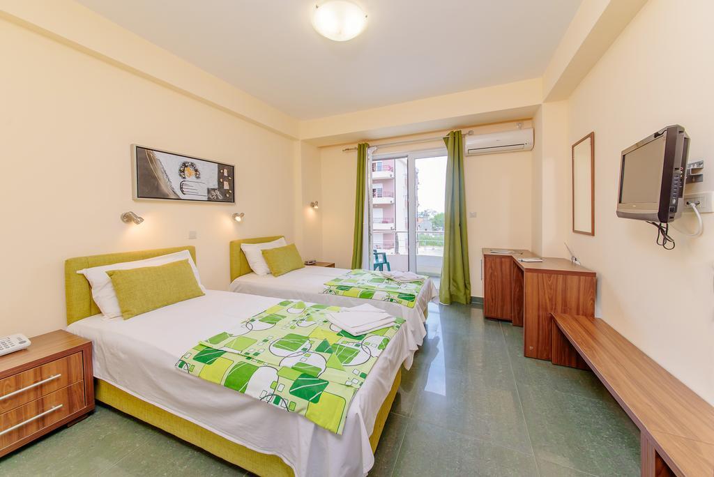 Dreibettzimmer