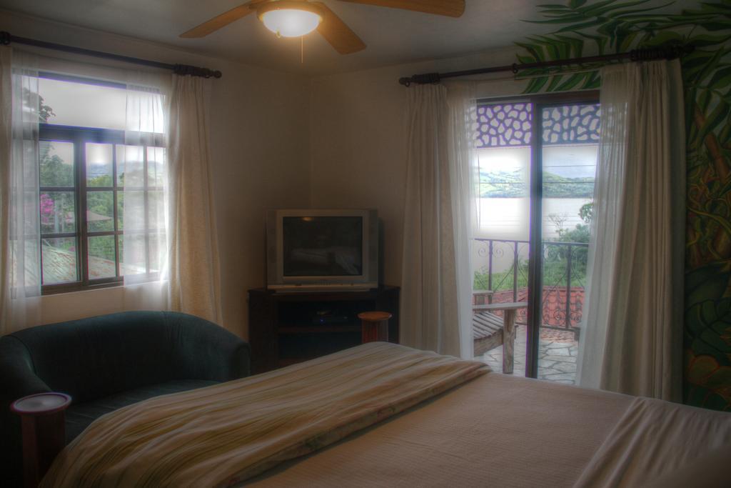 Double Room with Lake View