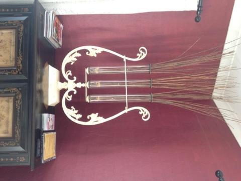 Red Queen Room