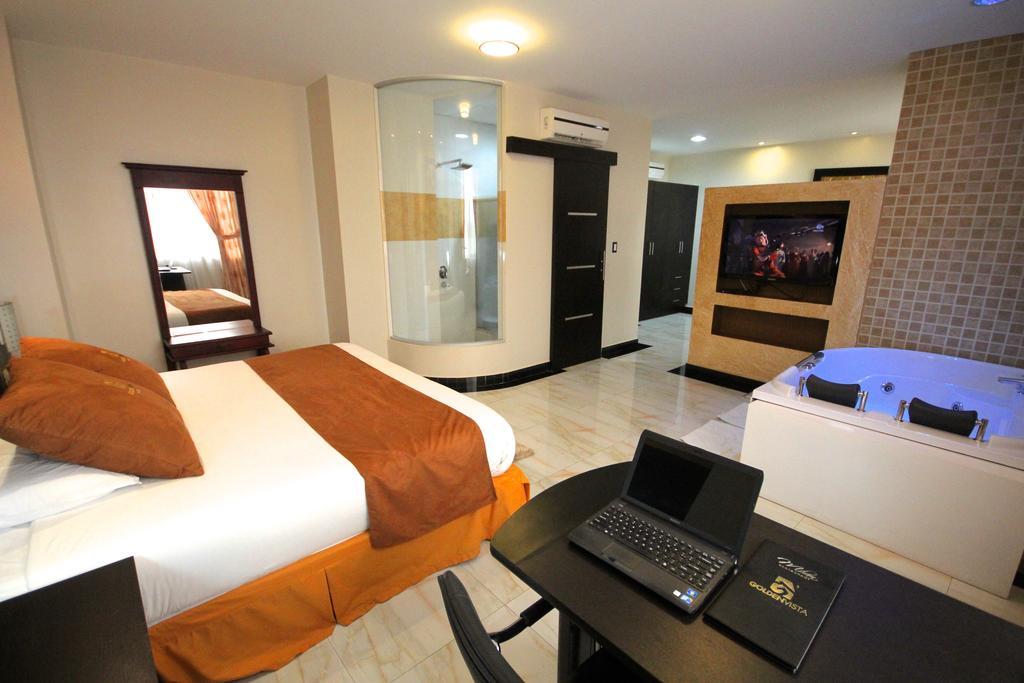 King Suite with Spa Bath