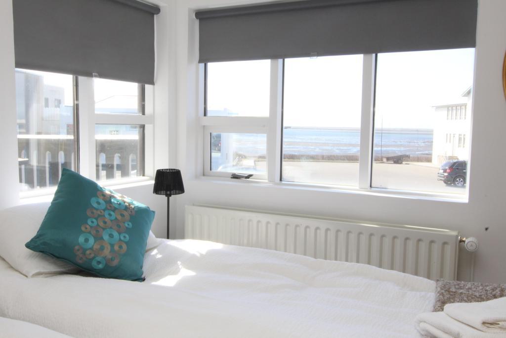 Double or Twin Room Sea View