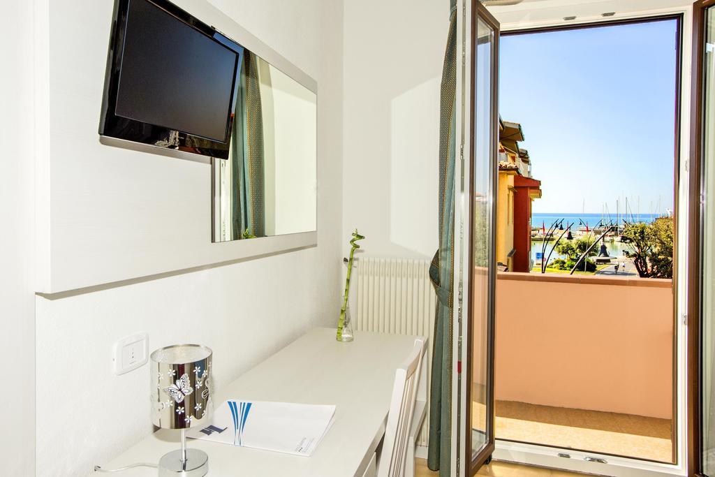 Doppelzimmer mit Balkon